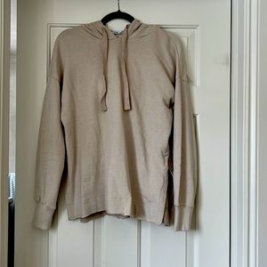 Sweater with side slits